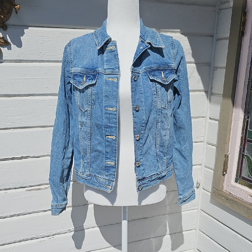 Denizen from Levi's Light Blue Denim Jacket